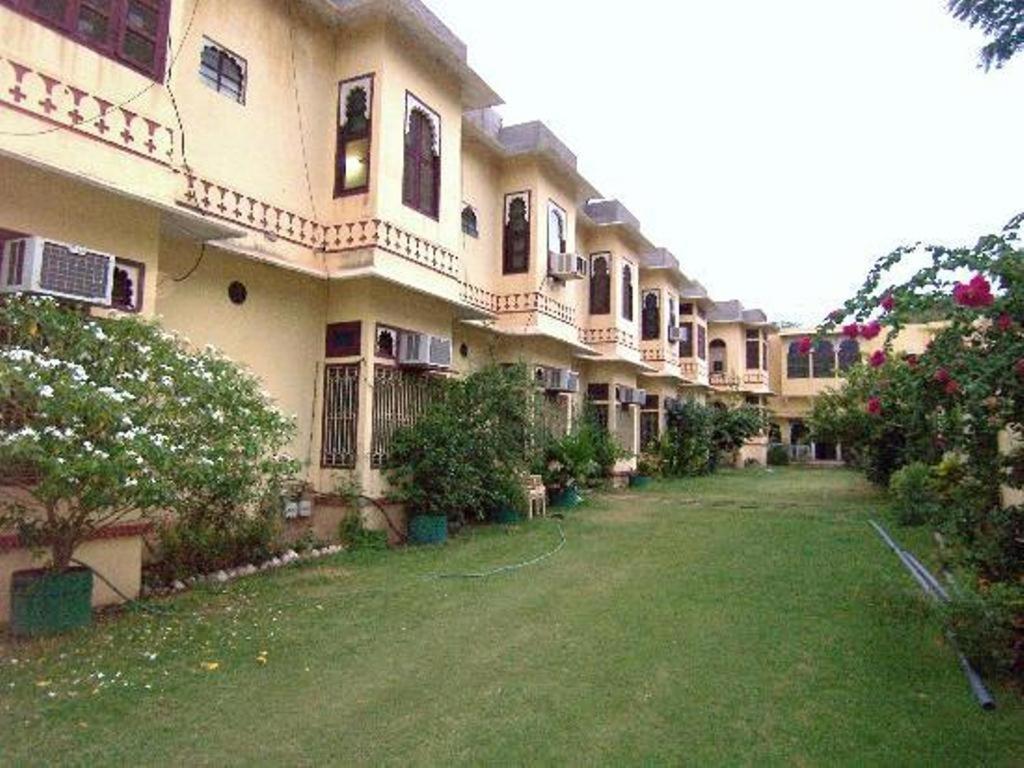 Bassi Fort Palace Chittorgarh Extérieur photo